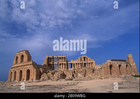 LIBYE, PRÈS DE TRIPOLI, SABRATHA, THÉÂTRE ROMAIN (2ÈME SIÈCLE APRÈS JÉSUS-CHRIST) Banque D'Images