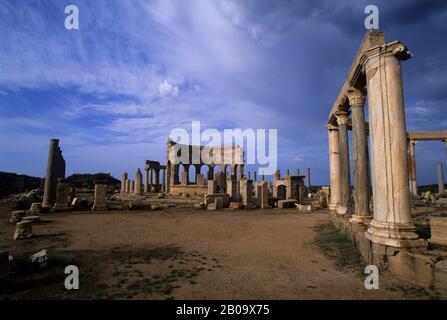 LIBYE, PRÈS DE TRIPOLI, LEPTIS MAGNA, MARCHÉ Banque D'Images