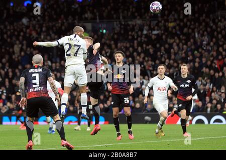 Londres, Royaume-Uni. 19 février 2020. Lucas Moura de Tottenham Hotspur (27) a une chance à l'objectif. Ligue des Champions de l'UEFA, tour de 16, match de première jambe, Tottenham Hotspur / RB Leipzig au stade Tottenham Hotspur à Londres, le mercredi 19 février 2020. Utilisation éditoriale uniquement, licence requise pour une utilisation commerciale. Aucune utilisation dans les Paris, les jeux ou une seule édition de club/ligue/joueur . pic par Steffan Bowen/Andrew Orchard sports photographie/Alay Live news crédit: Andrew Orchard sports photographie/Alay Live News Banque D'Images