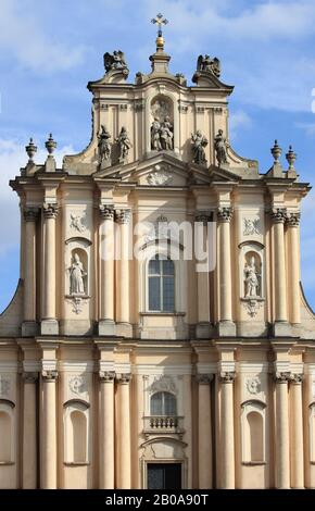 Vue de face de l'église Saint-Joseph à Varsovie, Pologne Banque D'Images