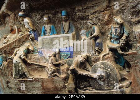 CHINE, DAZU, VALLÉE DES BOUDDHAS, SCULPTURES EN PIERRE Banque D'Images