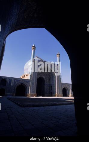 IRAN, ESFAHAN, PLACE EMAN KHOMENI, MOSQUÉE IMAM (MASJED-E EMAM) Banque D'Images