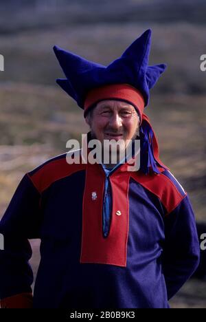 NORVÈGE, PRÈS DE HONNINGSVAG, SAMI MAN (LAPANDER), PORTRAIT EUR Banque D'Images