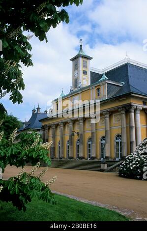 ALLEMAGNE, PRÈS DE DRESDE, CHÂTEAU DE PILNITZ Banque D'Images