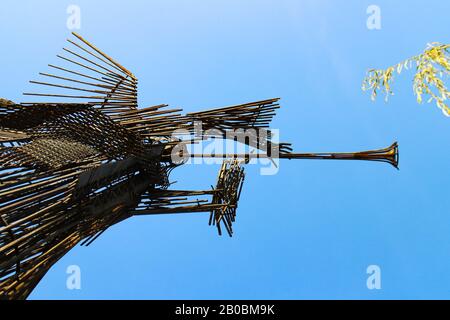 Monument du troisième Ange de l'artiste ukrainien Anatoly Haidamaka à Tchernobyl, en Ukraine, hommage à toutes les victimes de la catastrophe nucléaire de Tchernobyl en 1986. Banque D'Images