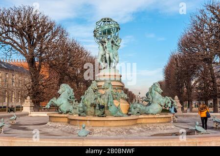 Paris, France - 18 janvier 2019 : chevaux de la fontaine, Observatoire de Paris Banque D'Images