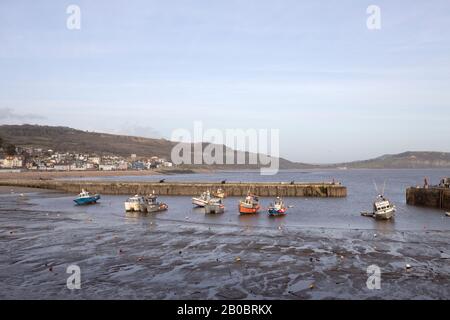 Ville côtière Lyme Regis, Dorset, Royaume-Uni; Banque D'Images