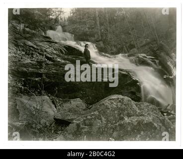 Robinson Studio Photographe (Virginia State Chamber Of Commerce), Crabtree Falls, George Washington National Forest, Virginie, 7/8/1927, Imprimé Argent Gélatine Banque D'Images