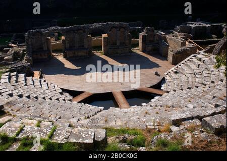 ALBANIE, PRÈS DE SARANDA, PARC NATIONAL DE BUTRINT, THÉÂTRE, 3ÈME SIÈCLE AVANT J.-C. Banque D'Images