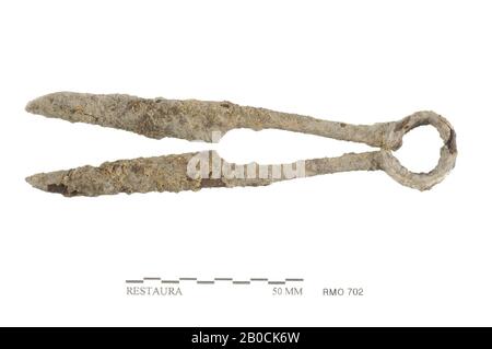 Pays-Bas Moyen âge, ciseaux, métal, fer, 12,2 x 2,2 cm, vmec, Pays-Bas, Utrecht, Wijk bij Duurstede, Wijk bij Duurstede, Dorestad Banque D'Images