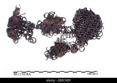 Pays-Bas Moyen âge, fragment d'armure, métal, fer, emplacement, Pays-Bas, Gueldre, Geldermalsen, Buurmalsen Banque D'Images