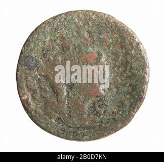 Obverse : Severus Alexander, À Droite. Incliné. Inverse: Buste de Tyche avec une couronne de ville. Porté, reste d'inscription., pièce, de Severus Alexander, métal, bronze, diam.: 3,1 cm, poids. 14,66 grammes, 222-235 AD, inconnu Banque D'Images