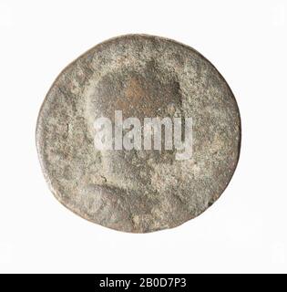 Obverse: Severus Alexander (?), À Droite, Honoré. Très usé. Inverse : Victoria. Porté., pièce, de Severus Alexander, métal, bronze, diam. : 2,5 cm, poids. 13,22 grammes, 222-235 AD, inconnu Banque D'Images