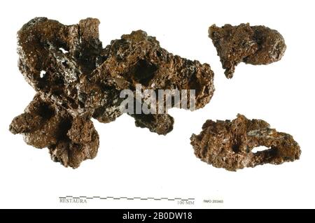 Pays-Bas Moyen âge, partie de chaîne, fer, 14,0 x 13,5 cm, x, Pays-Bas, Utrecht, Wijk bij Duurstede, Wijk bij Duurstede, Dorestad Banque D'Images