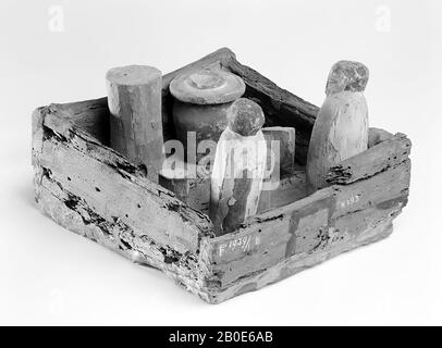 Brasserie, modèle, petite sculpture, modèle de groupe, bois, 14 x 22 x 22 cm, Moyen Royaume, Egypte Banque D'Images