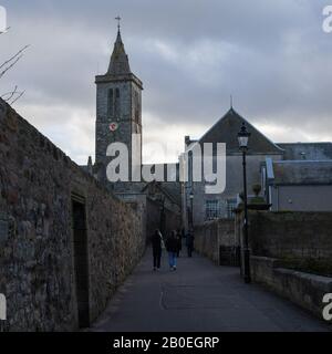 St ANDREWS, ÉCOSSE - 17/2/2020 - vue sur Butts Wynd, à côté de la bibliothèque St. Andrews Uni, avec le Quad de Saint-Salvator sur la gauche Banque D'Images