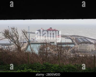 Dover, Kent, Royaume-Uni. 20 février 2020. Virgin Voyages est arrivée à Douvres aujourd'hui, le nouveau bateau de croisière de luxe réservé aux adultes, « la Dame du bateau ». Crédit: James Bell/Alay Live News Banque D'Images