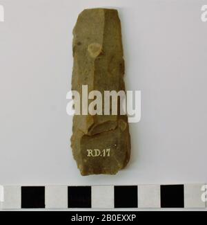 Lame, pierre, silex, L: 6,8, B: 2,5, D: 0,5, préhistorique, Pays-Bas, Limbourg, Eijsden-Margraten, Rijckholt Banque D'Images