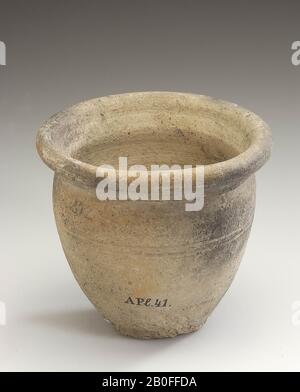 Pot, très dur cuit, gros brun foncé et brun clair large ouverture, fond plat. Dégâts au fond et une fissure dans le rebord., pot, bocal d'œufs, poterie (mur rugueux), h: 11.4 cm, diam.: 12.5 cm, vmeb 450-600, Allemagne, inconnu, Andernach Banque D'Images