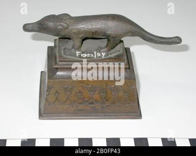 Ichneumon, debout sur pied moderne, bronze, animal, bronze, hauteur: 2.5 cm, profondeur: 12 cm, Fin De La Période (?), Egypte Banque D'Images