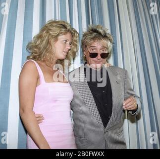 Rachel Hunter et son mari Rod Stewart au Festival de Cannes, France, mai 1995 Banque D'Images