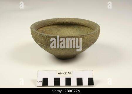 Bol à parois rugueuses, type Niederbieber 104. Cool, bol, faïence, h: 7 cm, diam: 15 cm, romain, Pays-Bas, Hollande du Sud, La Haye, La Haye Banque D'Images