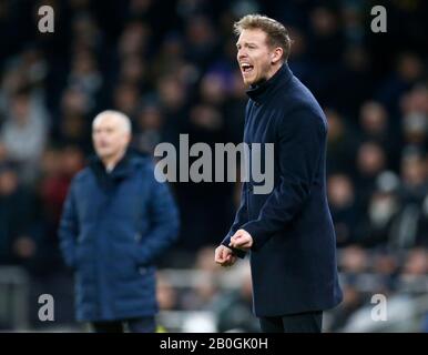 LONDRES, ROYAUME-UNI. 19 février Julian Nagelsmann responsable de RB Leipzigpendant Champion League Round 16 entre Tottenham Hotspur et RB Leipzig AT Banque D'Images