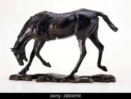 Hilaire-Germain-Edgar Degas, Français, 1834–1917, Cheval Avec Tête Baissée, Modélisé C. 1870, fonte 1919–21, bronze, hauteur : 7 1/16 po. (17,9 cm Banque D'Images