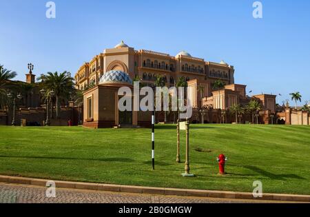 Célèbre hôtel Emirates Palace à Abu Dhabi Banque D'Images