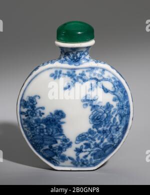 Chinois, Bouteille À Priser, Porcelaine, Hauteur: 2 1/4 Po. (5,7 cm Banque D'Images