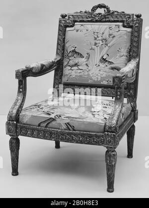 Claude Chevigny, fauteuil (une paire), français, Paris, Claude Chevigny (maître 1768–88), CA. 1768–70, hêtre français, Paris, Sculpté et doré; brocart de soie moderne, H. 40-1/4 x W. 26 x D. 24 po. (102,2 x 66,0 x 61,0 cm), Meubles pour bois Banque D'Images