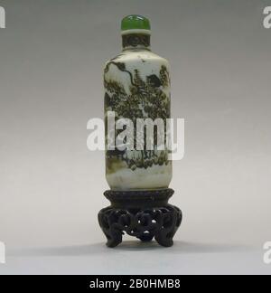 Bouteille de tabac à priser, Chine, Moderne, Culture : Chine, porcelaine Biscuit décorée d'émaux noirs bruns, bouchon en verre vert, H. 3 1/2 po. (8,9 cm), flacons À Priser Banque D'Images