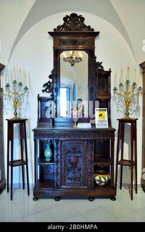 Intérieur de l'église de san Cataldo 24 septembre 2019 Erice Sicile Italie Banque D'Images