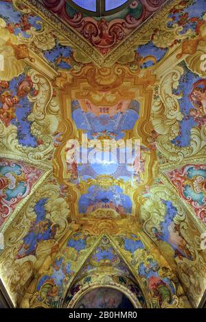 Intérieur de l'église de san Cataldo 24 septembre 2019 Erice Sicile Italie Banque D'Images