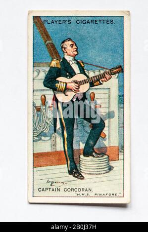 La carte à cigarettes du joueur dans la série Gilbert & Sullivan montre le caractère du capitaine Corcoran de H. M. S. Pinafore. Publié En 1926. Banque D'Images