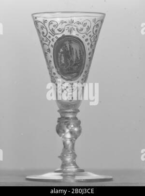 Wineglass, bohémien, Californie. 1730, verre bohémien, verre, verre glomique et verre Zwischengold, Total : 4 7/8 × 2 1/8 po. (12,4 × 5,4 cm), verre Banque D'Images