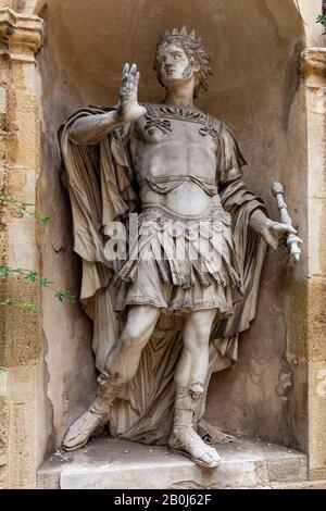 Statue de Salomon dans le mausolée Joseph-sec, avenue Pasteur, Aix-en-Provence, France Banque D'Images