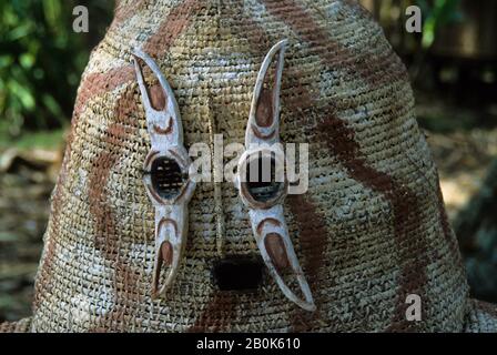 NOUVELLE GUINÉE OCCIDENTALE (IRIAN JAYA), RÉGION DE L'ASMAT, GROS PLAN DU MASQUE DE L'ESPRIT Banque D'Images