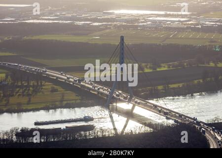 Photo aérienne, Fleher et pont de l'autoroute A46, du Rhin, Düsseldorf, Rhénanie, Hesse, Allemagne, autoroute, autoroute A46, autoroute br Banque D'Images