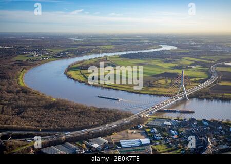 Photo aérienne, Fleher et pont de l'autoroute A46, du Rhin, Düsseldorf, Rhénanie, Hesse, Allemagne, autoroute, autoroute A46, autoroute br Banque D'Images