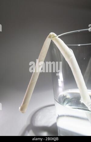 Les Pailles en papier sont écologiques Banque D'Images