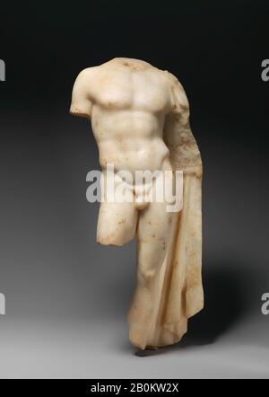 Statue en marbre d'un jeune, grec ou romain, Hellénistique Tardif ou républicain Tardif, date du premier siècle avant J.-C., grec ou romain, marbre, H. 14 5/8 in. (37,1 cm), sculpture en pierre Banque D'Images