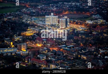 Photographie aérienne, Hôpital universitaire Münster - UKM , Photographie nocturne, Münster, Münsterland, Rhénanie-du-Nord-Westphalie, Allemagne, DE, Europe, oiseaux-yeux Banque D'Images