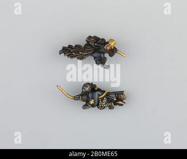 Paire D'Ornements Sword-Grip (Menuki), japonais, XIXe siècle, japonais, alliage cuivre-or (shakudō), or, argent, cuivre, Menuki (A); L. 1 3/8 po. (3,5 cm) ; Poids 0,2 oz. (5,7 g); menuki (b); L. 1 1/4 po. (3,2 cm) ; Poids 0,2 oz. (5,7 G), Sword Furniture-Menuki Banque D'Images