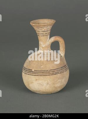 Pichet, Chypriote, Âge Du Fer, Date Ca. 1050–900 av. J.-C., chypriote, Terre Cuite, H.: 4 po. (10,2 cm), Vases Banque D'Images