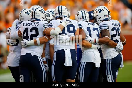 Knoxville, TN - 2019 SEPTEMBRE 7: Le Brigham Young Cougars offense haies avant un jeu contre les bénévoles du Tennessee pendant un colle américain Banque D'Images