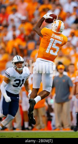 Knoxville, TN - 2019 SEPTEMBRE 7: Tennessee Volunteers Jauan Jennings (15) prend une balle pendant un match de football américain d'université entre la Tenness Banque D'Images