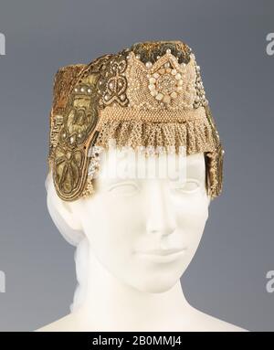 Headdress, russe, début du XIXe siècle, russe, métal, perle, coton, papier Banque D'Images