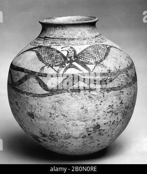 Bol avec aigle peint, âge de bronze précoce, date CA. 2500–1900 av. J.-C., Iran de l'Ouest, céramique, peinture, 12,09 po. (30,71 cm), Récipients céramiques Banque D'Images