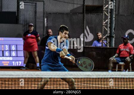 Rio De Janeiro, Brésil. 20 février 2020. Orlando Luz (BRA) lors d'un match valable pour l'Open Rio 2020, tenu au Jockey Club de Rio de Janeiro, ce jeudi (20). Crédit: Nayra Halm/Fotoarena/Alay Live News Banque D'Images